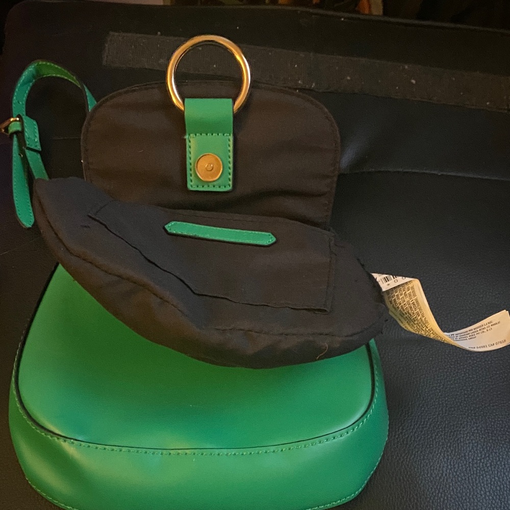 Forever 21 Green Crossbody Saddle Bag with Gold Ring Detail - Picture 3 of 3